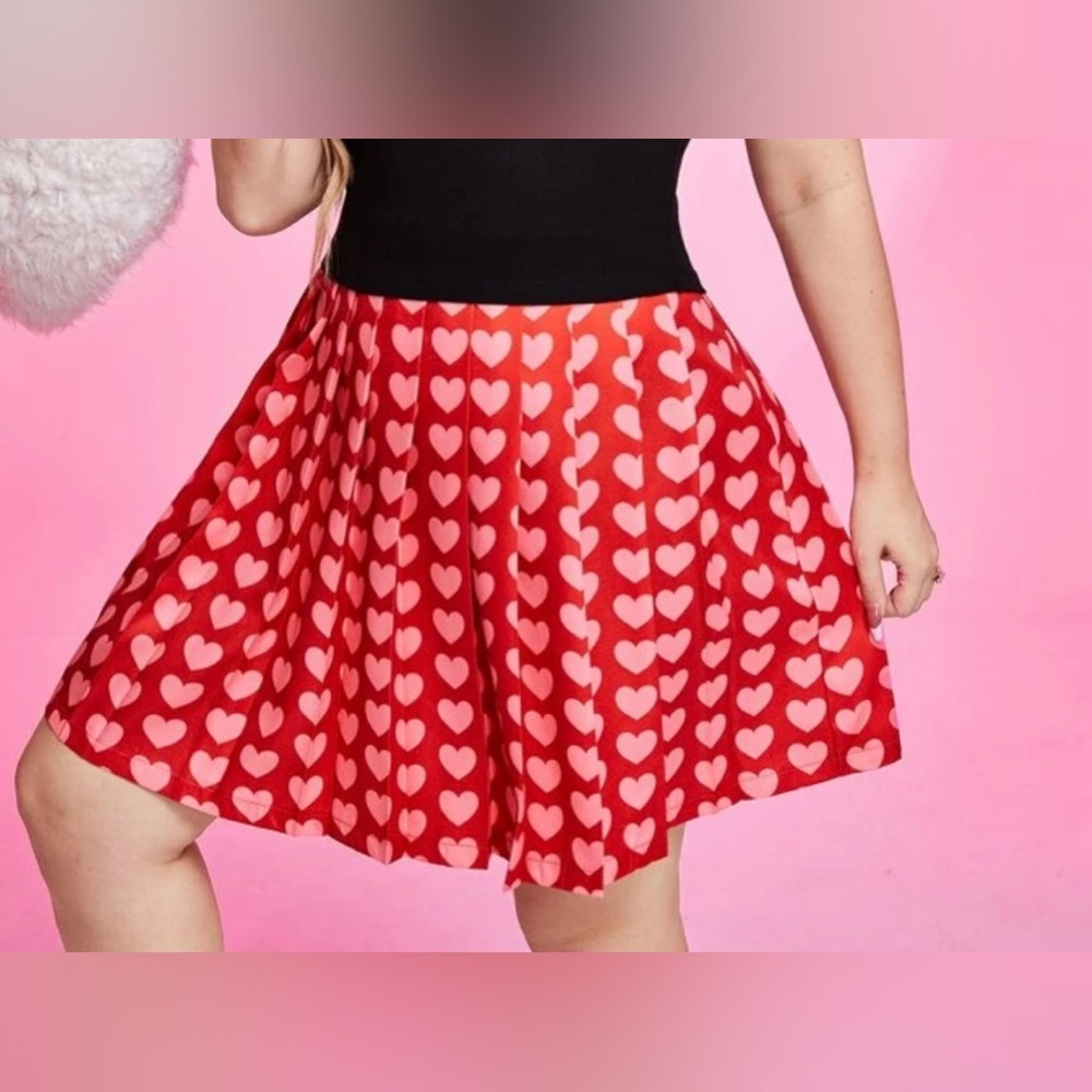 NEW 2 XL SHEIN Plus Heart Print Skirt